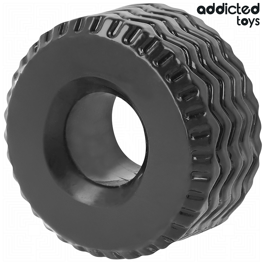 Addicted Toys Anneau Extra Épais seul sur fond blanc