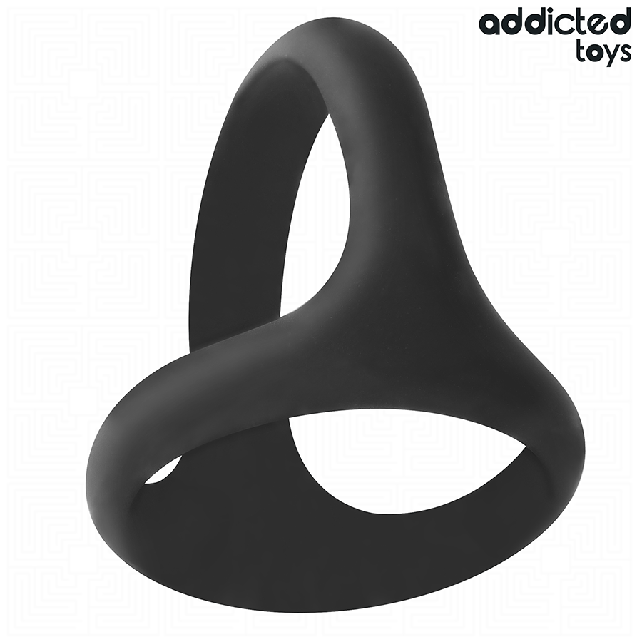 Addicted Toys Anneau Triple Épais seul sur fond blanc