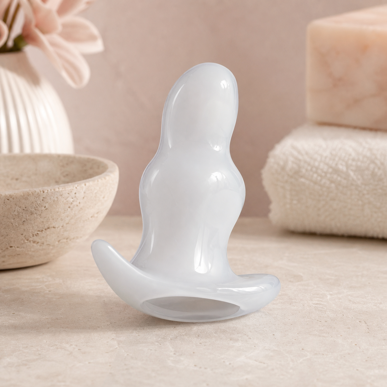 Dilatateur anal Addicted Toys 7 cm, vue de dos en situation