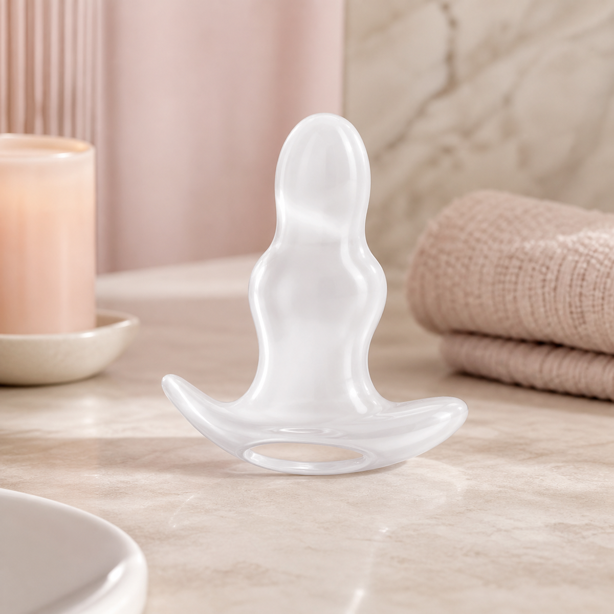 Dilatateur anal Addicted Toys 13,5 cm, vue de face en situation