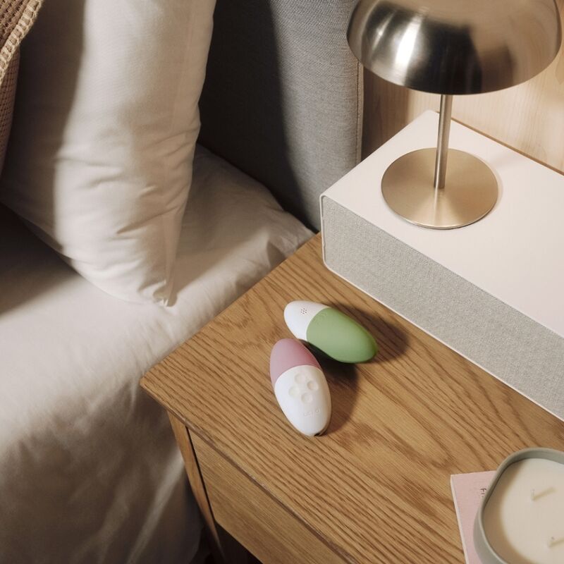LELO Siri 3 pistache packaging