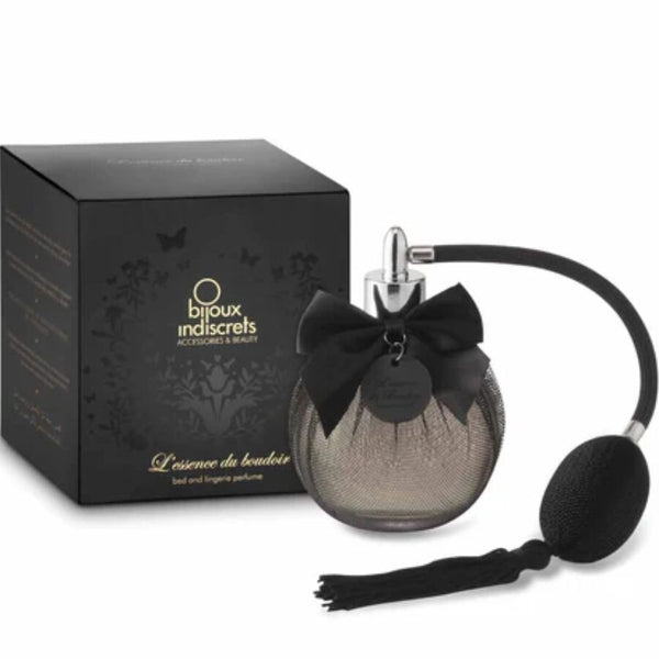 Essence parfumée Boudoir Feuille 100 ml – Bijoux sur fond blanc