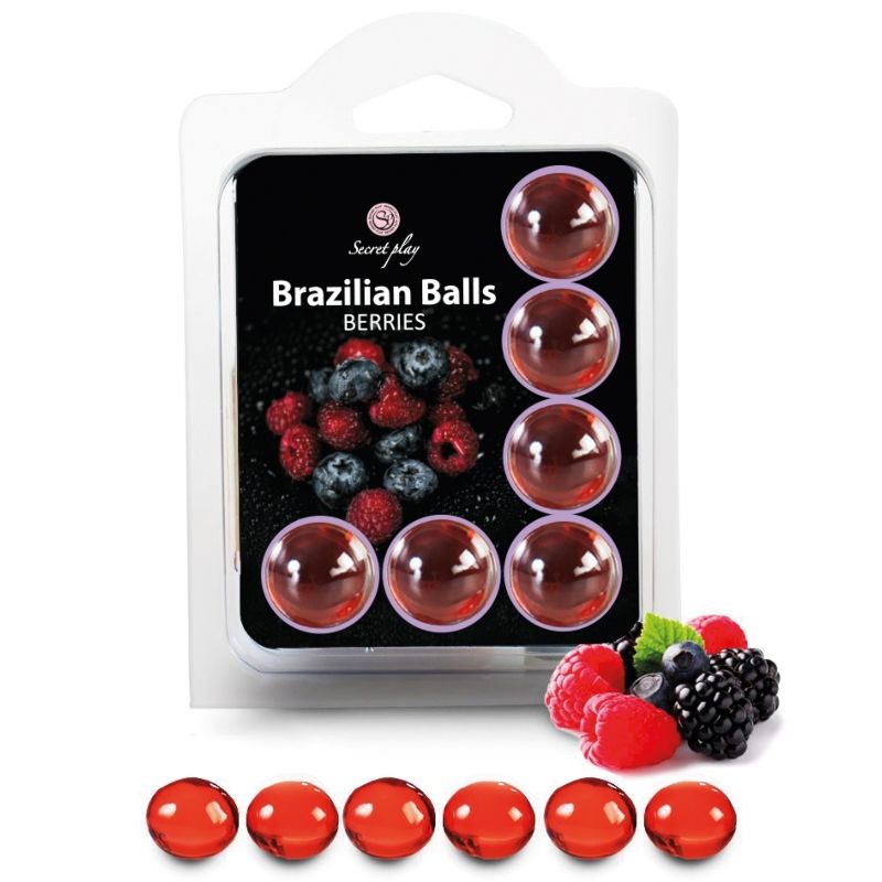 Boules brésiliennes aux fruits des bois – Secretplay sur fond blanc